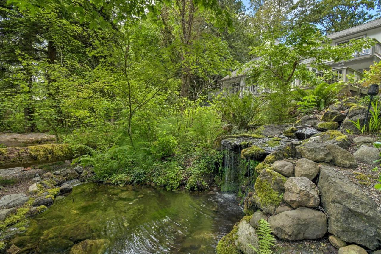 Relaxing Getaway On A Private Beach In Shelton! Exterior photo